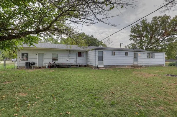 $181,999 | 2205 Lincoln Avenue, Baxter Springs, KS 66713