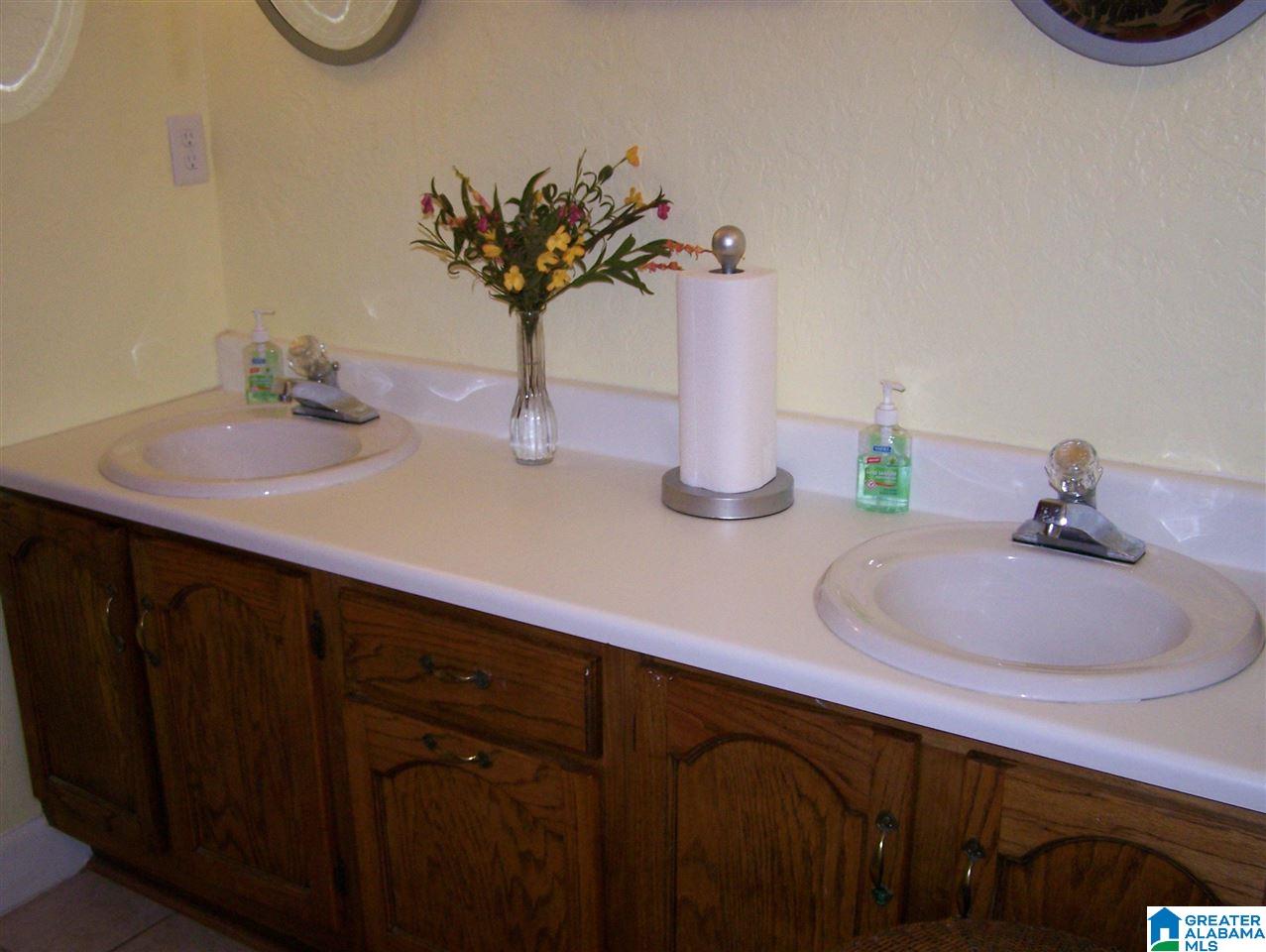 329 Shamrock Road Anniston, AL 36207 - Photo 20 of 50