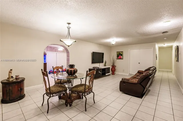 $4,500 | Palmetto Estates, Miami, FL 33157