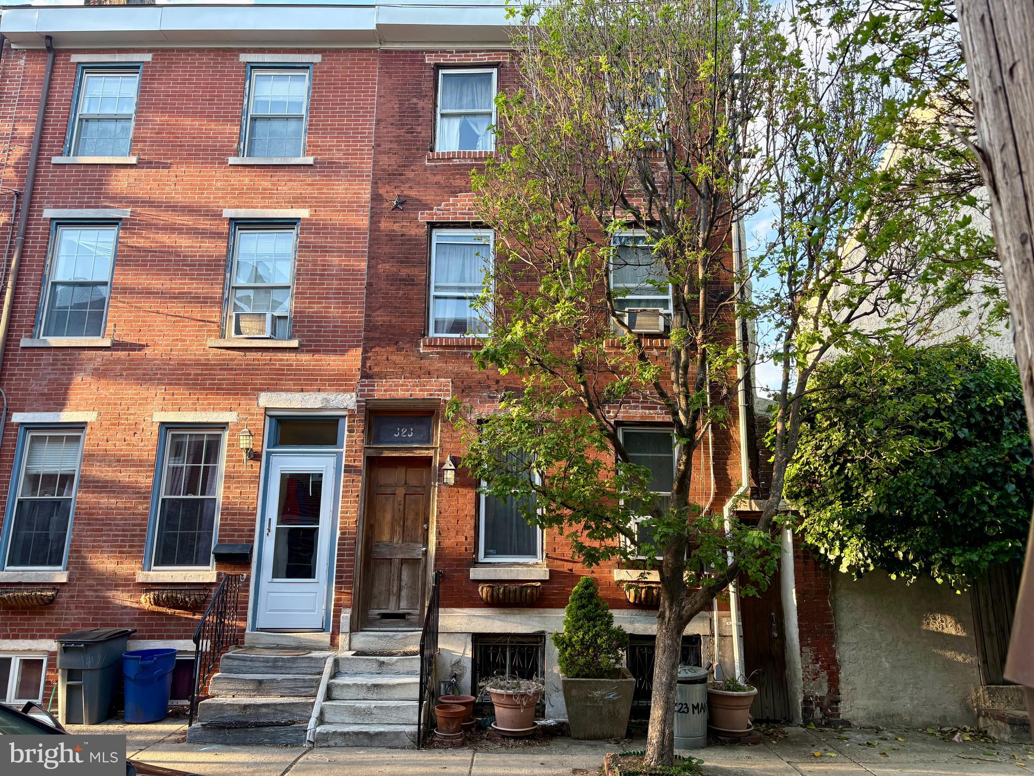 323 Manton Street Philadelphia, PA 19147 - Photo 1 of 7