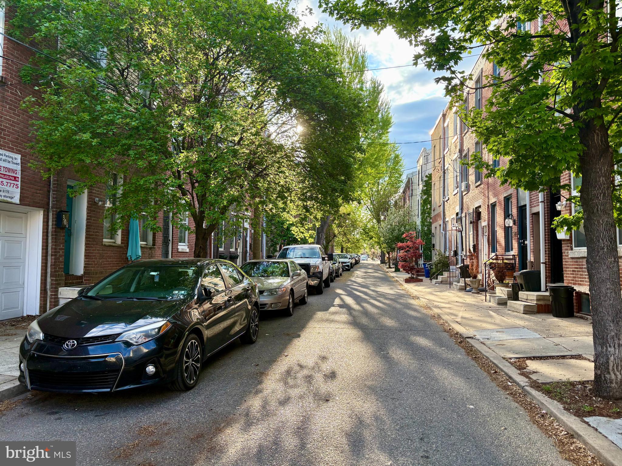 323 Manton Street Philadelphia, PA 19147 - Photo 2 of 7