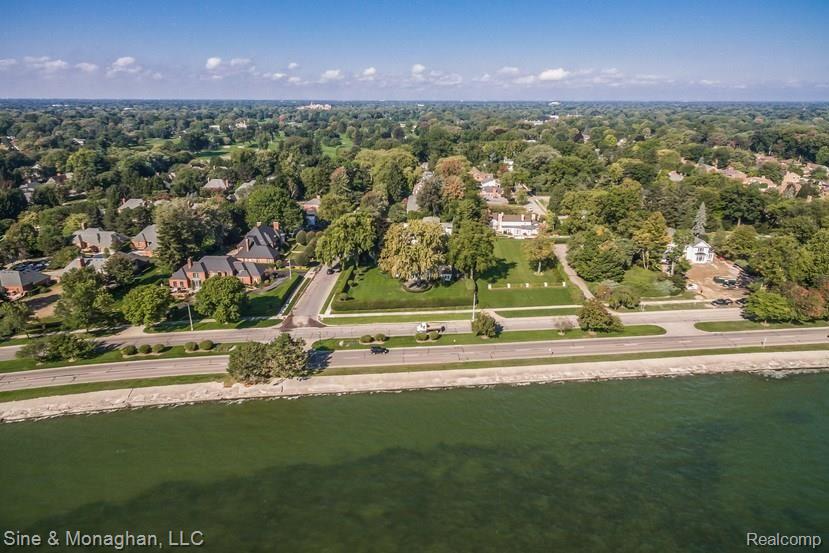 4 Provencal Road Grosse Pointe, MI 48236 - Photo 2 of 83