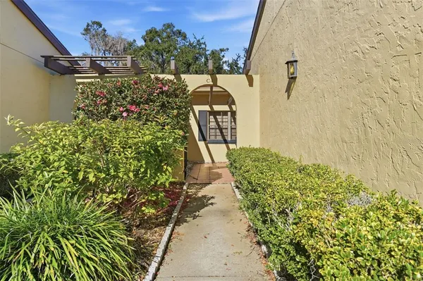 a view of a pathway in outside of the house