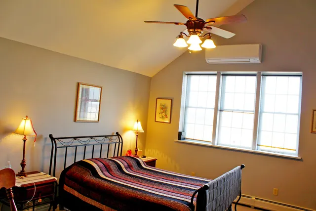 $599,900 | 1465 West Street, Cornwall, VT 05753