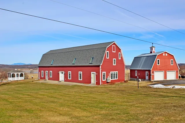 $599,900 | 1465 West Street, Cornwall, VT 05753