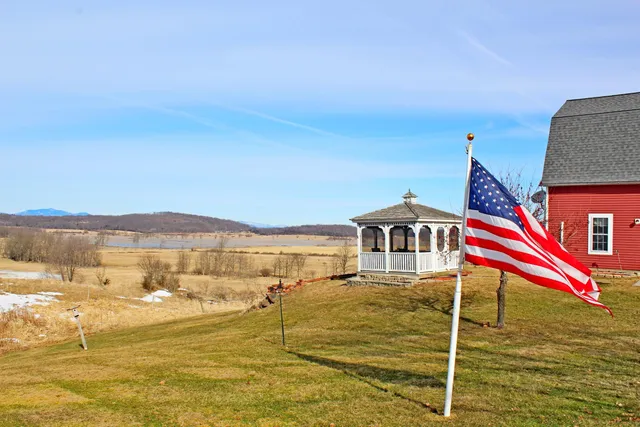 $599,900 | 1465 West Street, Cornwall, VT 05753