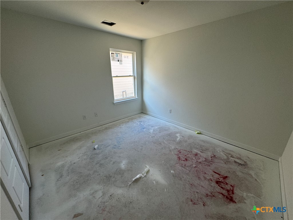 1915 Meridian Loop Temple, TX 76504 - Photo 11 of 13 a view of empty room with window