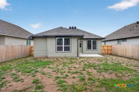 1915 Meridian Loop Temple, TX 76504 - Photo 28 of 29 a house with yard