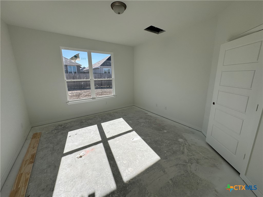 1915 Meridian Loop Temple, TX 76504 - Photo 7 of 13