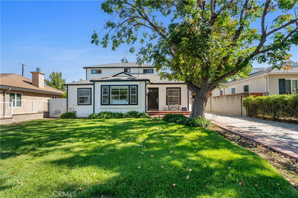 16762 Otsego Street Encino, CA 91436 - Photo 2 of 54 Front house