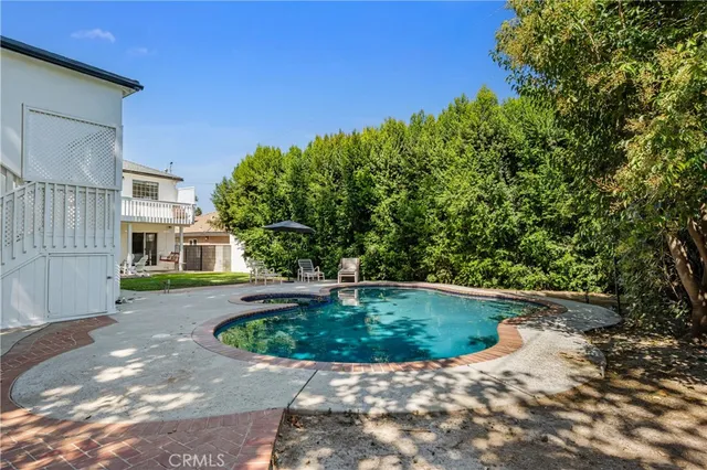 $2,249,000 | 16762 Otsego Street, Encino, CA 91436