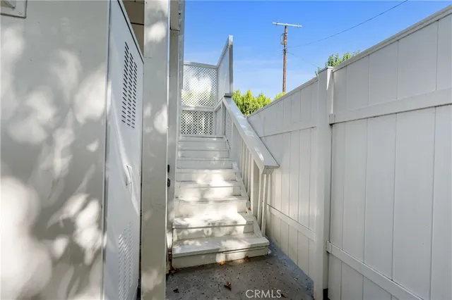 $2,249,000 | 16762 Otsego Street, Encino, CA 91436