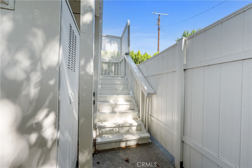 16762 Otsego Street Encino, CA 91436 - Photo 39 of 54 Side entrance to both ADU's