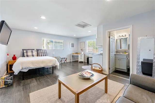 $2,249,000 | 16762 Otsego Street, Encino, CA 91436
