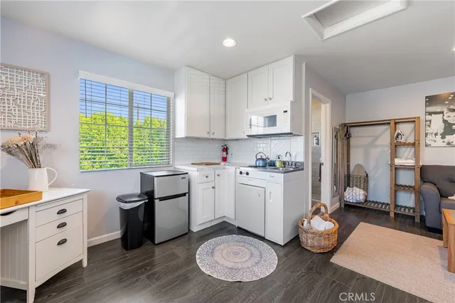 $2,249,000 | 16762 Otsego Street, Encino, CA 91436