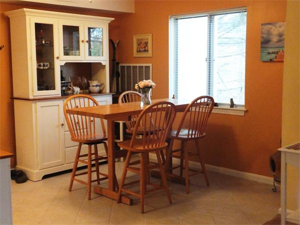 18 Beal's Cove Road, Unit B Hingham, MA 02043 - Photo 8 of 17 Gallery Image 8