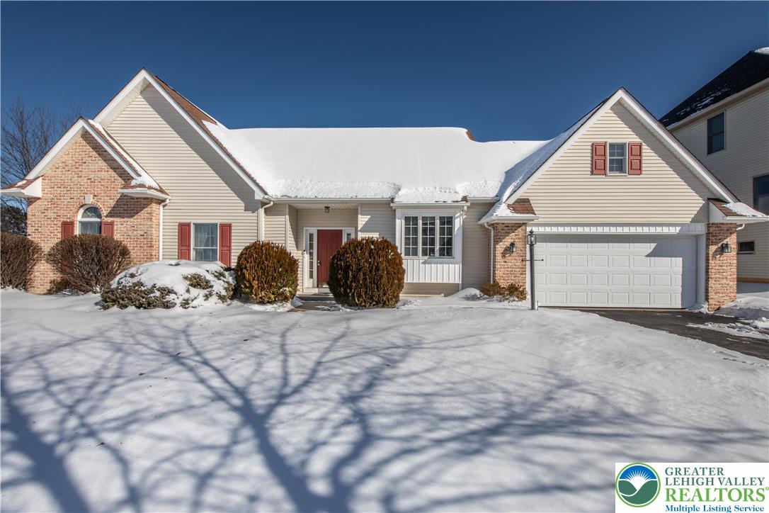 a view of backyard of house