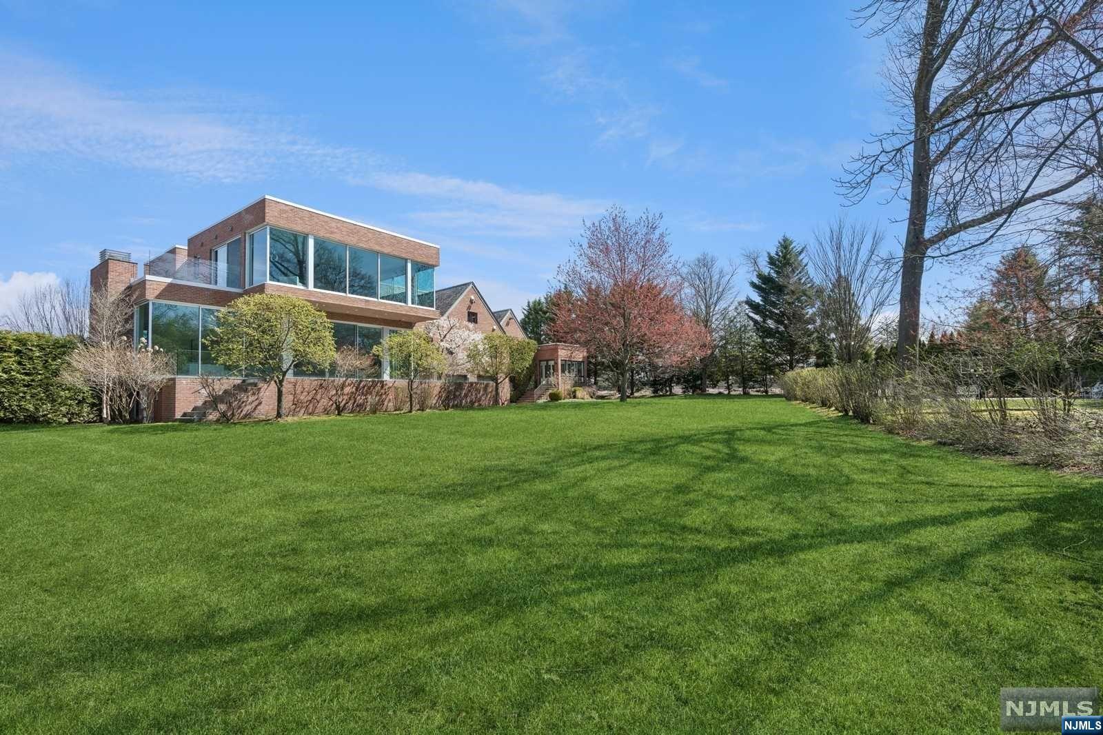 532 Winthrop Road Teaneck, NJ 07666 - Photo 35 of 42