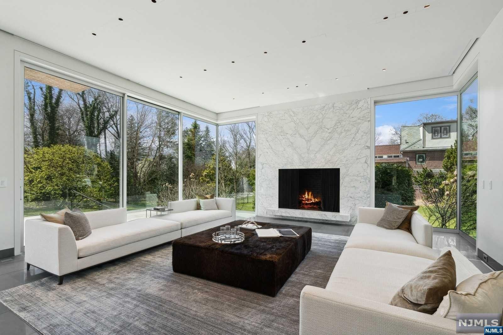 532 Winthrop Road Teaneck, NJ 07666 - Photo 8 of 42