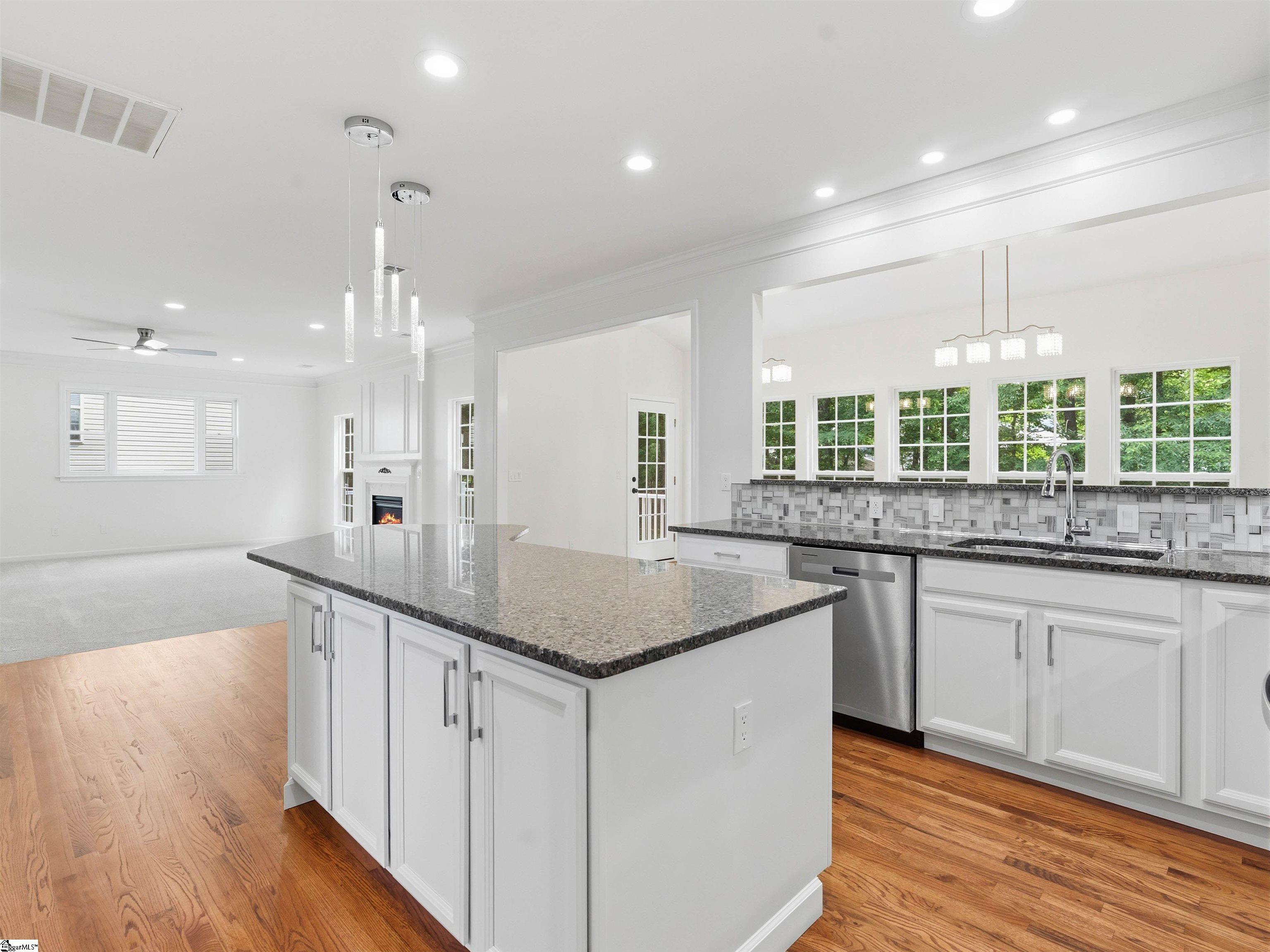 39 Waters Reach Lane Simpsonville, SC 29681 - Photo 11 of 40