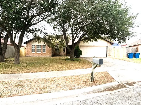 $219,500 | 2331 Willow Drive, Portland, TX 78374