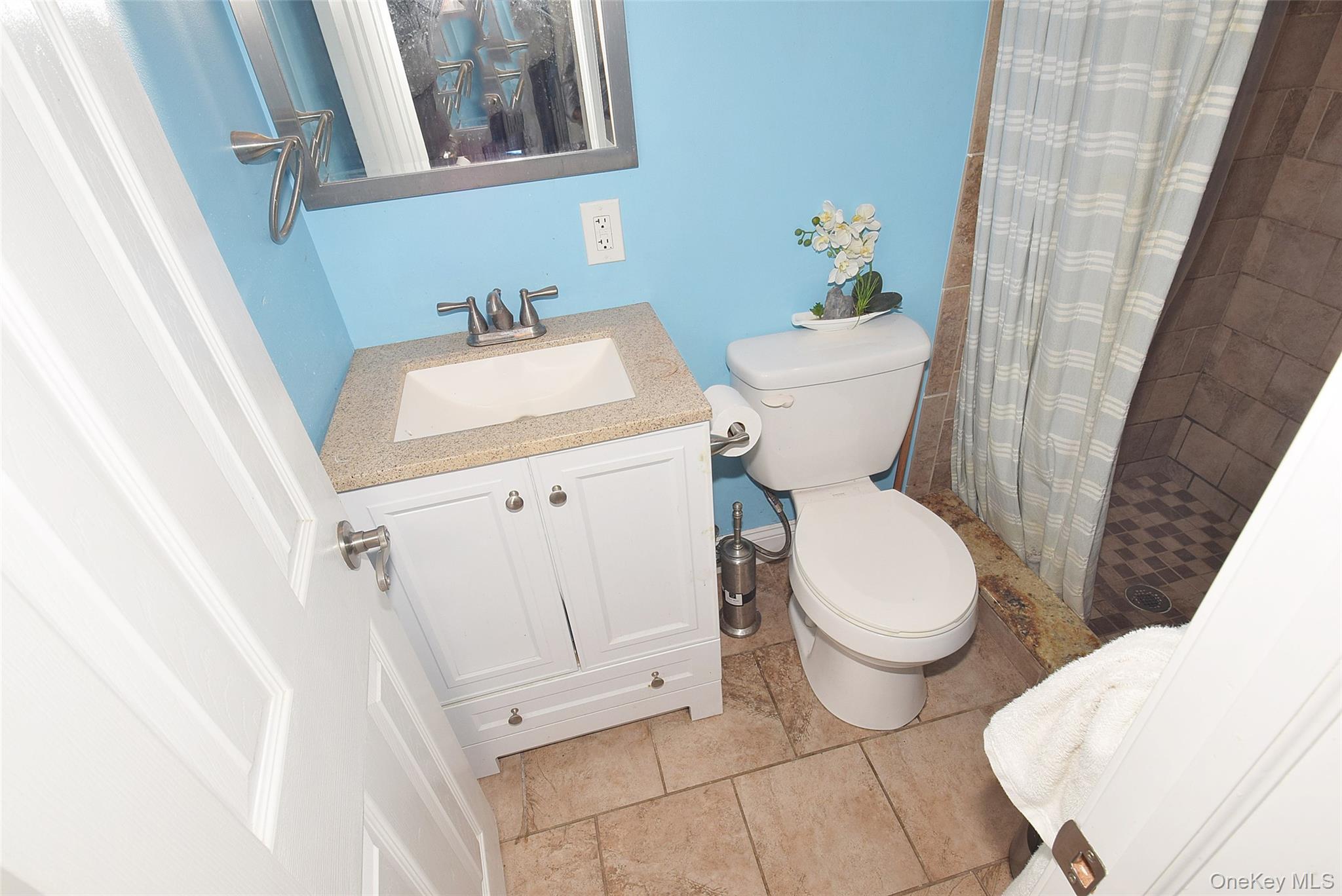 130 Winganhauppauge Road Islip, NY 11751 - Photo 12 of 44 3rd bathroom