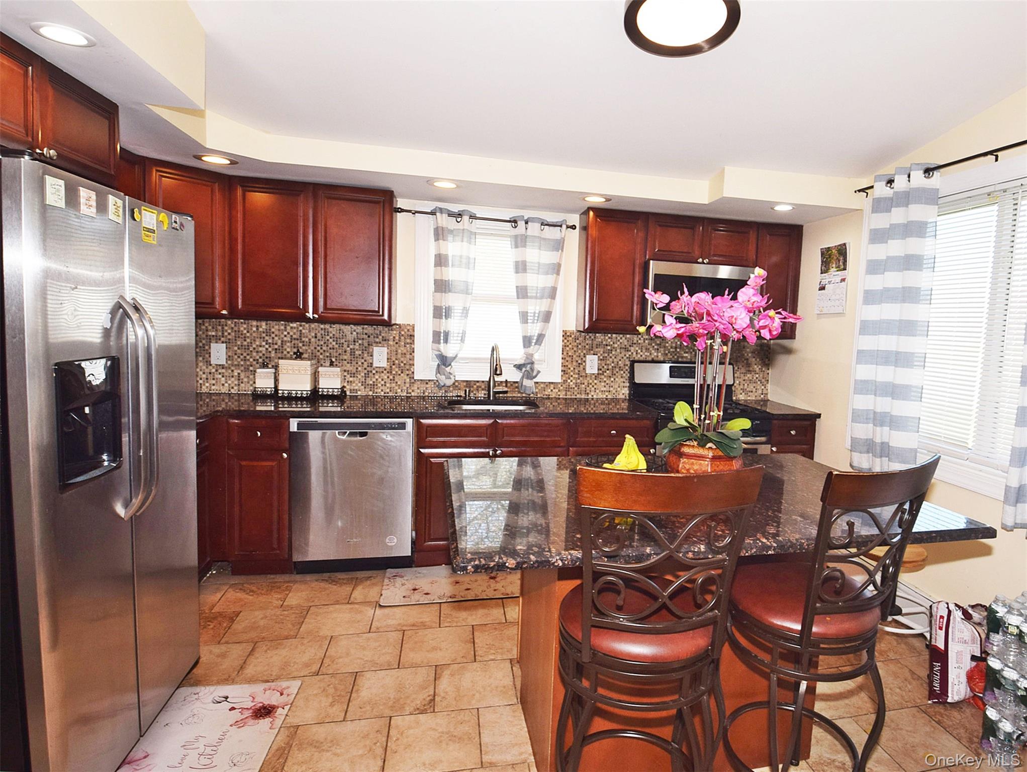 130 Winganhauppauge Road Islip, NY 11751 - Photo 23 of 44