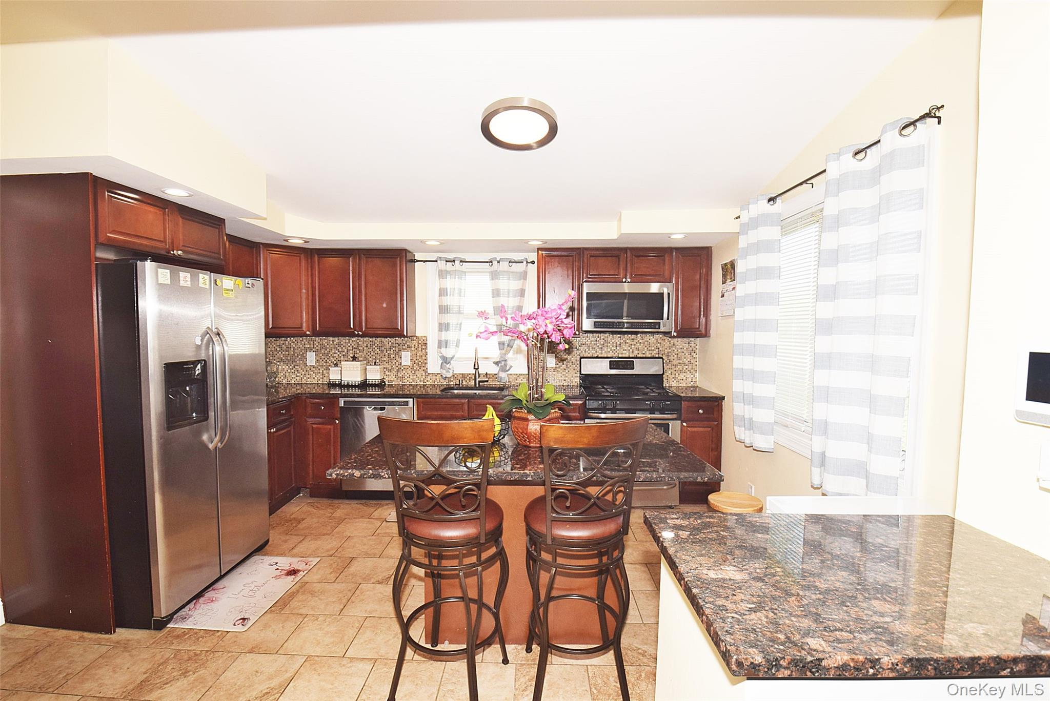 130 Winganhauppauge Road Islip, NY 11751 - Photo 25 of 44