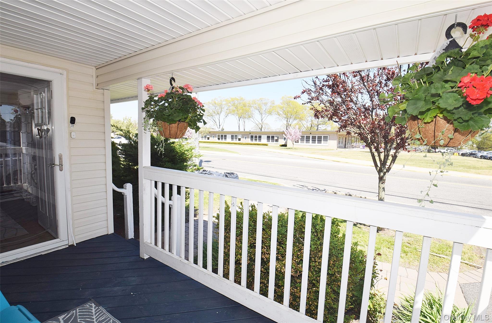 130 Winganhauppauge Road Islip, NY 11751 - Photo 36 of 44