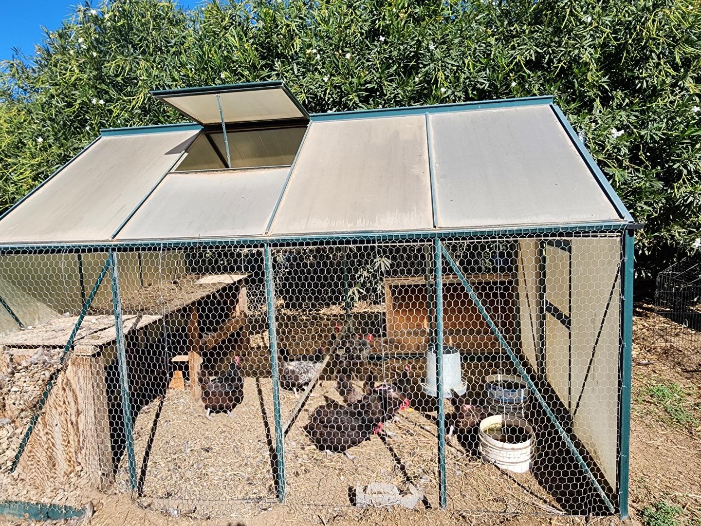 3719 North Hart Road Modesto, CA 95358 - Photo 29 of 47 a terrace view with a seating space