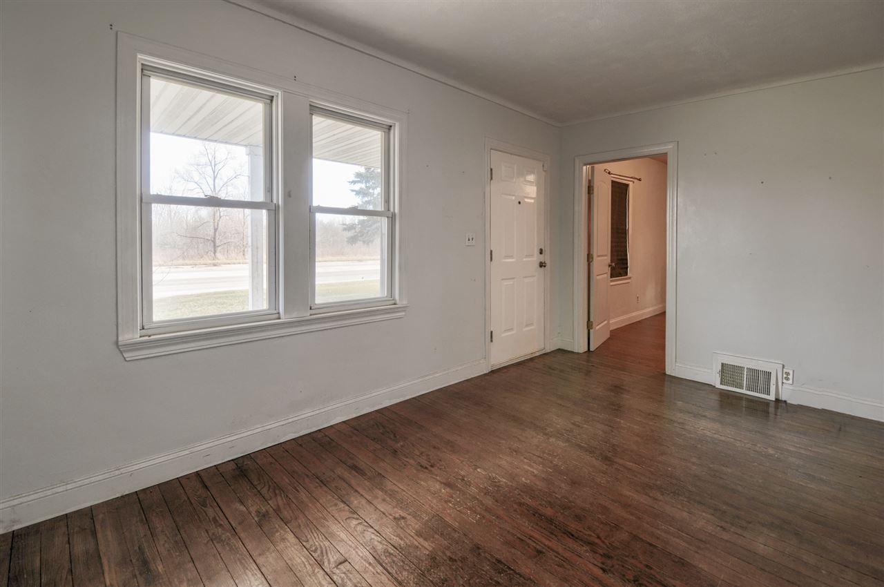 6455 North Clio Road Mount Morris, MI 48458 - Photo 14 of 20 50002182-13.JPG