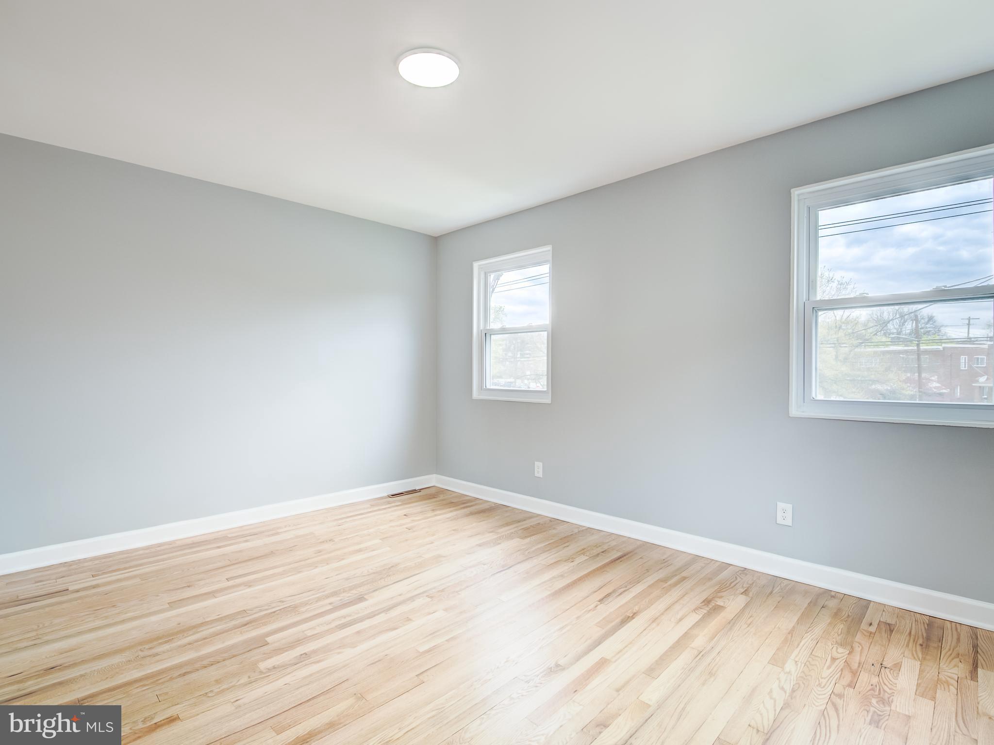 527 Riggs Road Northeast Washington, DC 20011 - Photo 33 of 72 Third bedroom