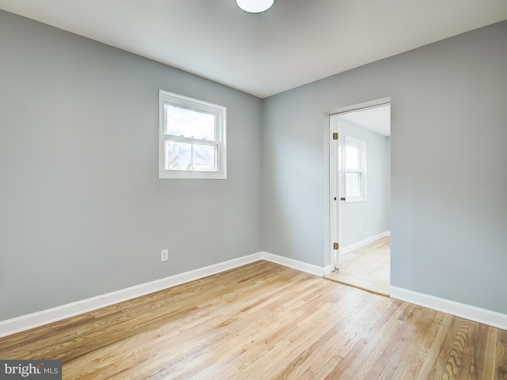 527 Riggs Road Northeast Washington, DC 20011 - Photo 45 of 72 Primary bedroom with additional room