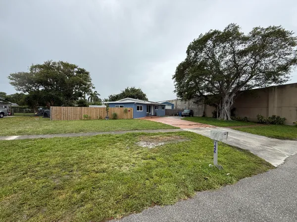 $475,000 | 1446 West Drew Street, Lantana, FL 33462