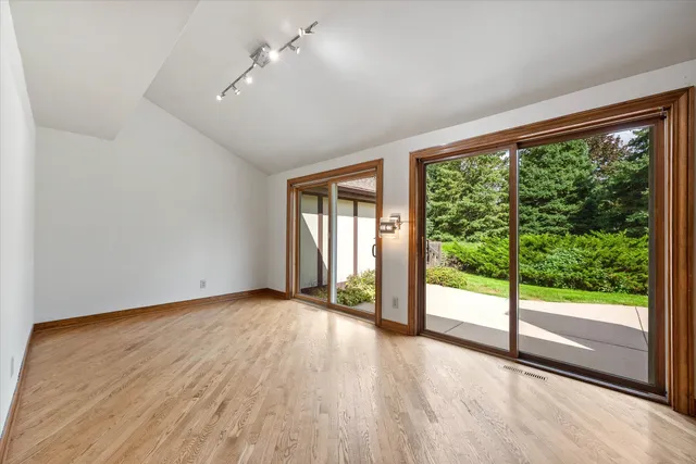 $399,900 | 920 Oakwood Lane, Unit B, Brookfield, WI 53045