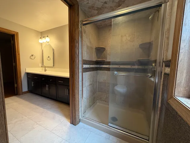 $399,900 | 920 Oakwood Lane, Unit B, Brookfield, WI 53045