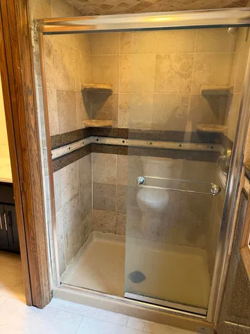 $399,900 | 920 Oakwood Lane, Unit B, Brookfield, WI 53045