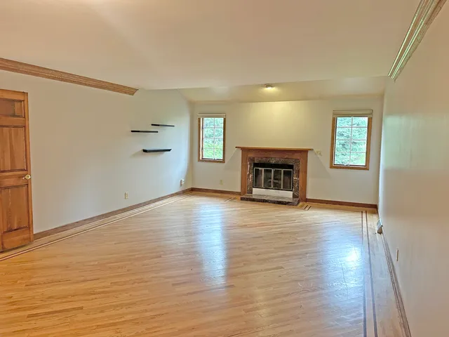 $399,900 | 920 Oakwood Lane, Unit B, Brookfield, WI 53045