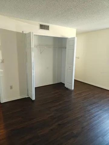 $1,600 | 404 South Oak Avenue, Sanford, FL 32771