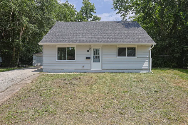 $163,995 | 8 Allegheny Court, Park Forest, IL 60466