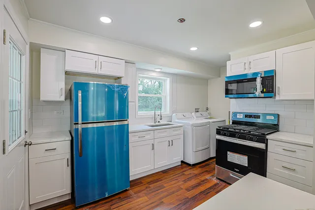 $163,995 | 8 Allegheny Court, Park Forest, IL 60466