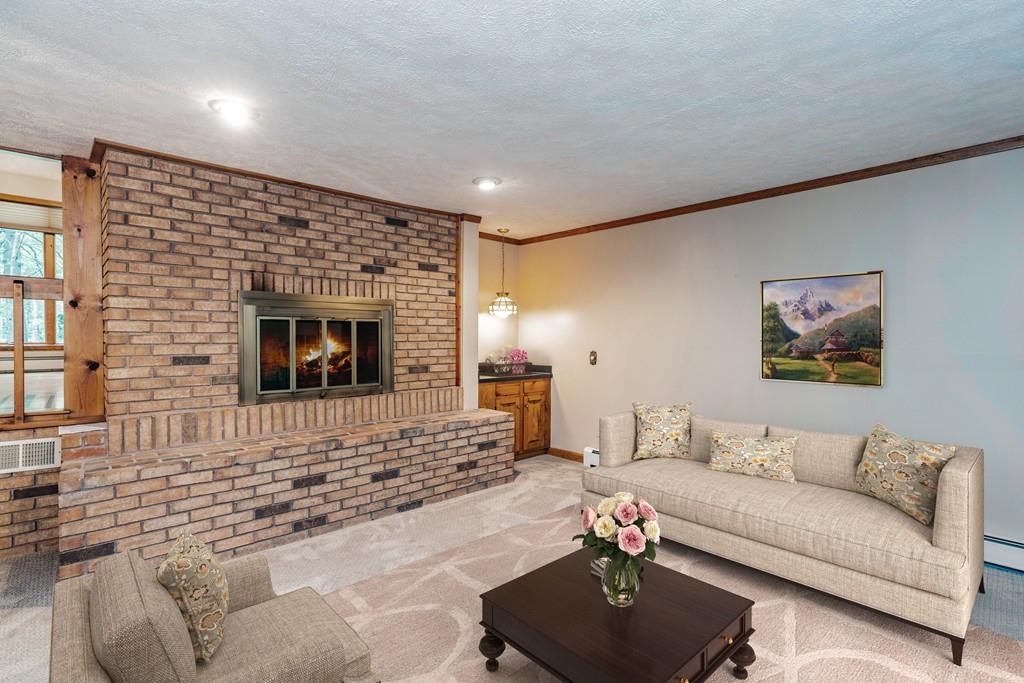 221 Podunk Road Sturbridge, MA 01566 - Photo 7 of 42