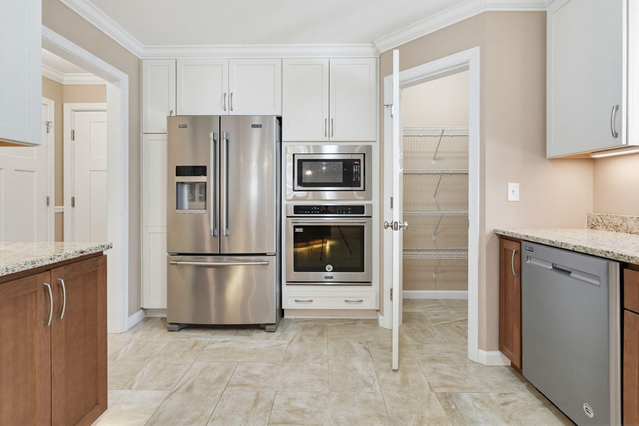 120 Thompson Lake Shores Road Casco, ME 04015 - Photo 13 of 50 120_Thompson_Lake_Shores_Road_0026