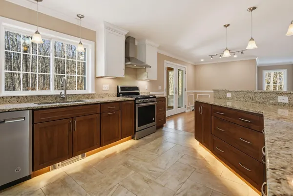 $779,000 | 120 Thompson Lake Shores Road, Casco, ME 04015