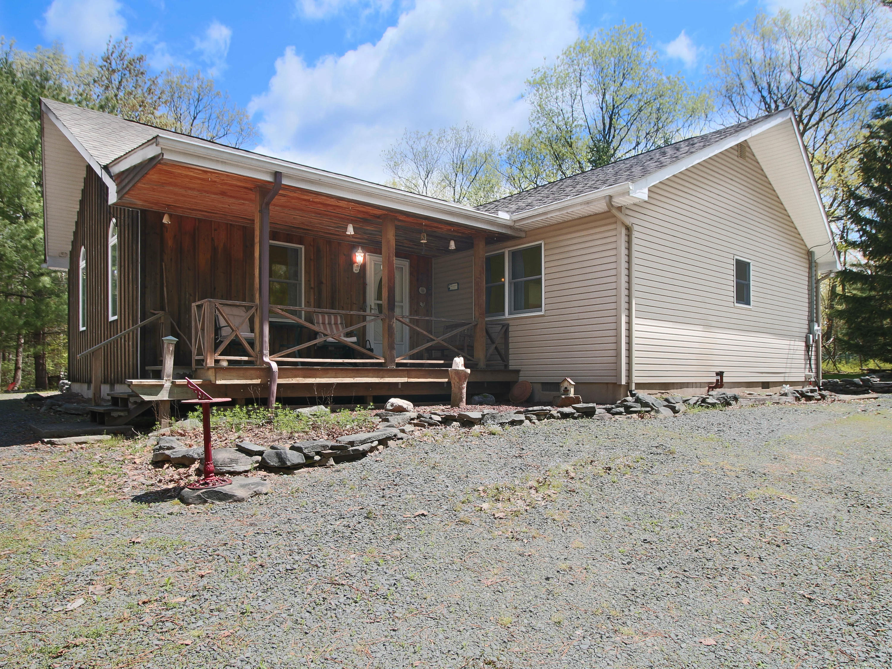 119 Cabin Ridge Road Hawley, PA 18428 - Photo 6 of 33 Like New Condition