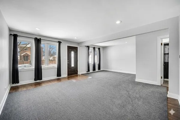 $575,000 | 3322 North Pittsburgh Avenue, Chicago, IL 60634