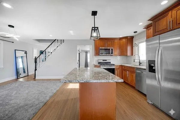 $575,000 | 3322 North Pittsburgh Avenue, Chicago, IL 60634