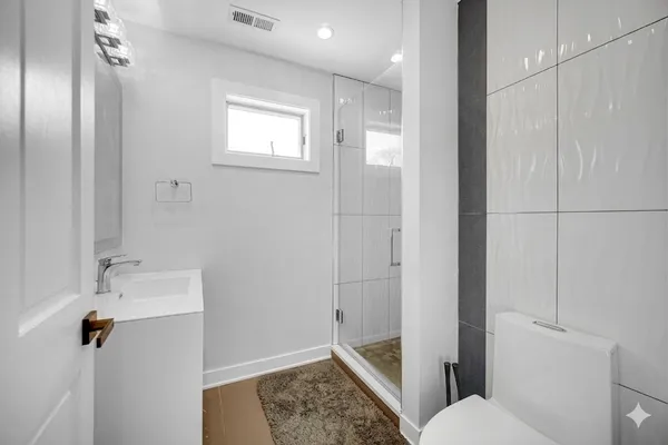 $575,000 | 3322 North Pittsburgh Avenue, Chicago, IL 60634