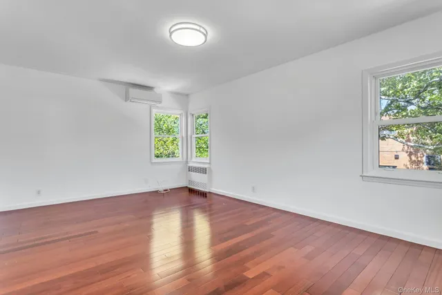 $1,358,000 | 64-04 Utopia Parkway | Fresh Meadows