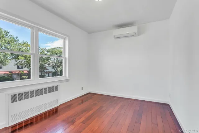 $1,358,000 | 64-04 Utopia Parkway | Fresh Meadows